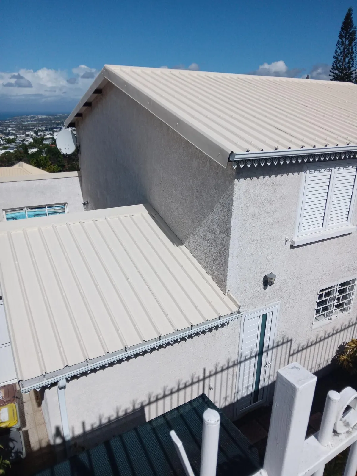 Rénovation de toiture de maison par HART TOITURE à La Réunion